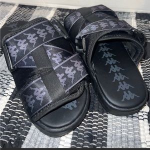 Black 222 Banda Mitel 1 Slides